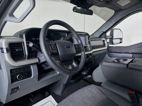 Used 2024 Ford F450 XLT w/ 360-Degree Camera Package image 9