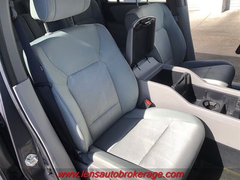 Used 2015 Honda Pilot LX image 24