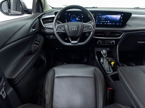 Used 2024 Buick Encore GX Sport Touring image 3