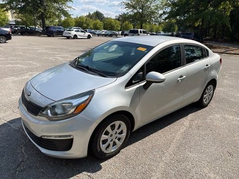 Used 2017 Kia Rio LX FWD image 1