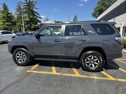 Used 2024 Toyota 4Runner TRD Off-Road image 16