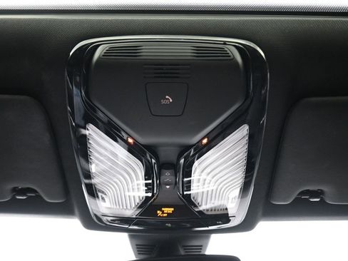 Used 2020 BMW 330i xDrive Sedan w/ Premium Package image 25