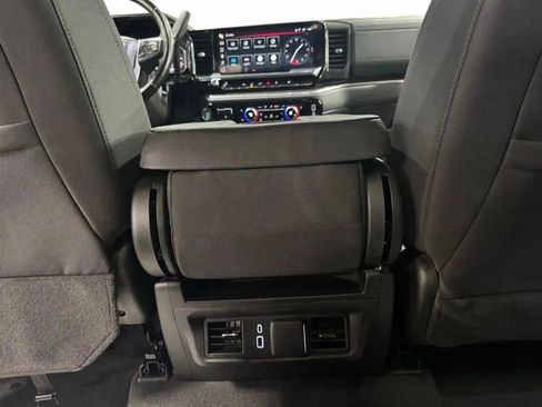 Used 2025 GMC Sierra 1500 SLE w/ Max Trailering Package image 19