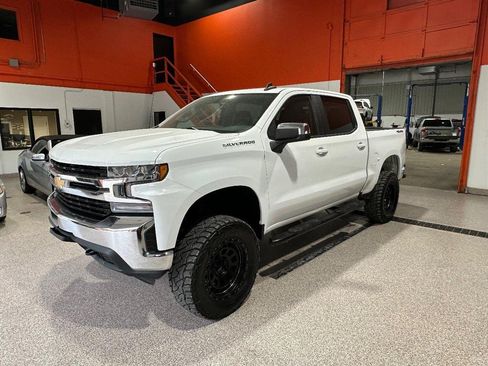 Used 2019 Chevrolet Silverado 1500 LT w/ Trailering Package AWD/4WD image 7