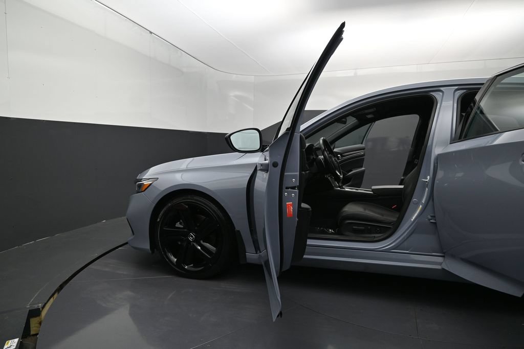 Used 2022 Honda Accord Sport image 13