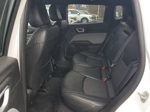 Used 2023 Jeep Compass Latitude image 25
