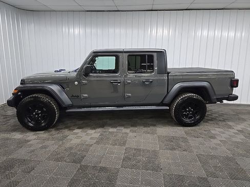 Used 2020 Jeep Gladiator Sport w/ Quick Order Package 24S image 5