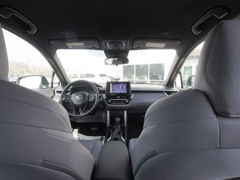 Used 2024 Toyota Corolla Cross AWD Hybrid image 36