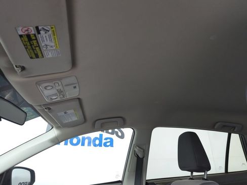 Used 2013 Toyota RAV4 LE FWD image 16