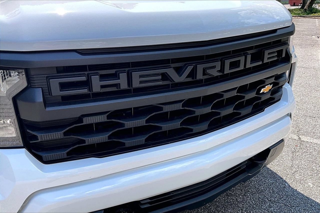 Used 2025 Chevrolet Silverado 1500 Custom AWD/4WD image 34
