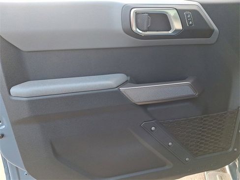 Certified 2023 Ford Bronco Black Diamond image 12