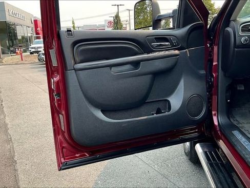 Used 2013 GMC Sierra 3500 Denali image 20