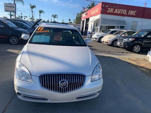 Used 2011 Buick Lucerne Super image 1