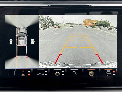 Used 2022 GMC Sierra 1500 AT4X image 6