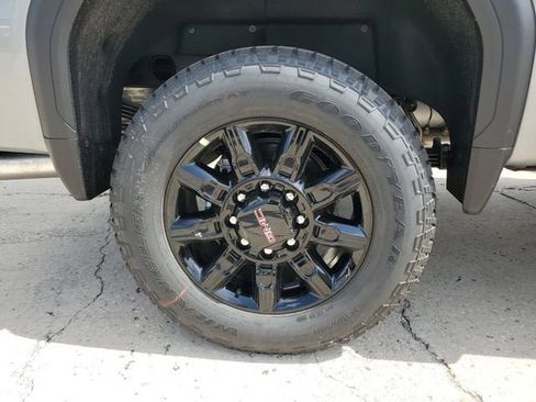 New 2026 GMC Sierra 2500 AT4 w/ AT4 Premium Plus Package AWD/4WD image 6