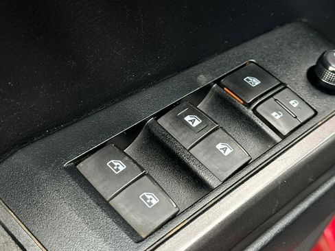 Used 2019 Toyota Tacoma TRD Sport image 14