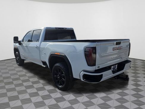 Used 2025 GMC Sierra 2500 AT4 AWD/4WD image 12
