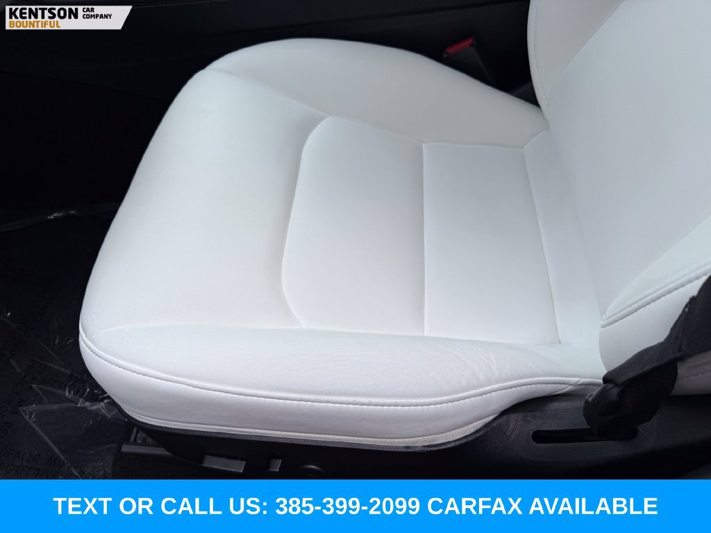 Used 2022 Tesla Model Y Performance AWD/4WD image 27