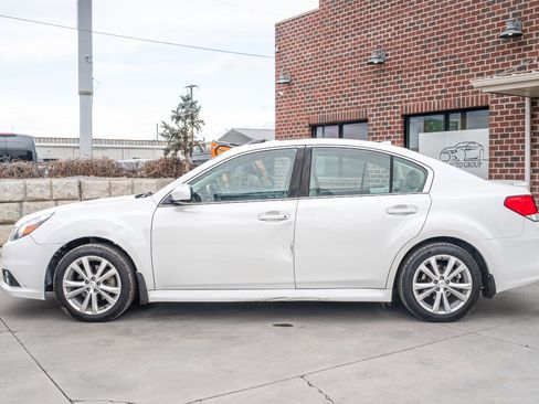 Used 2014 Subaru Legacy 2.5i Limited image 3
