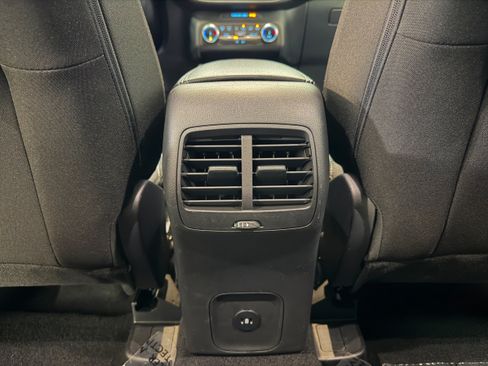 Certified 2025 Ford Escape Active AWD/4WD image 12