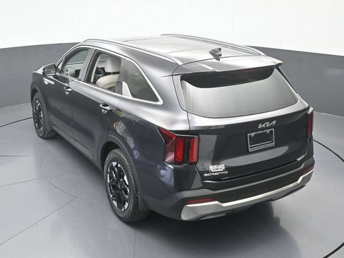 Used 2025 Kia Sorento S w/ Panoramic Sunroof Package FWD image 51