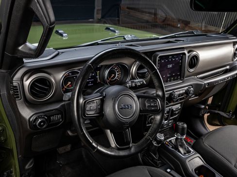 Used 2021 Jeep Wrangler Unlimited Sport AWD/4WD image 16
