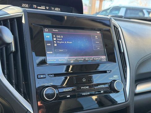 Used 2020 Subaru Forester Premium image 17