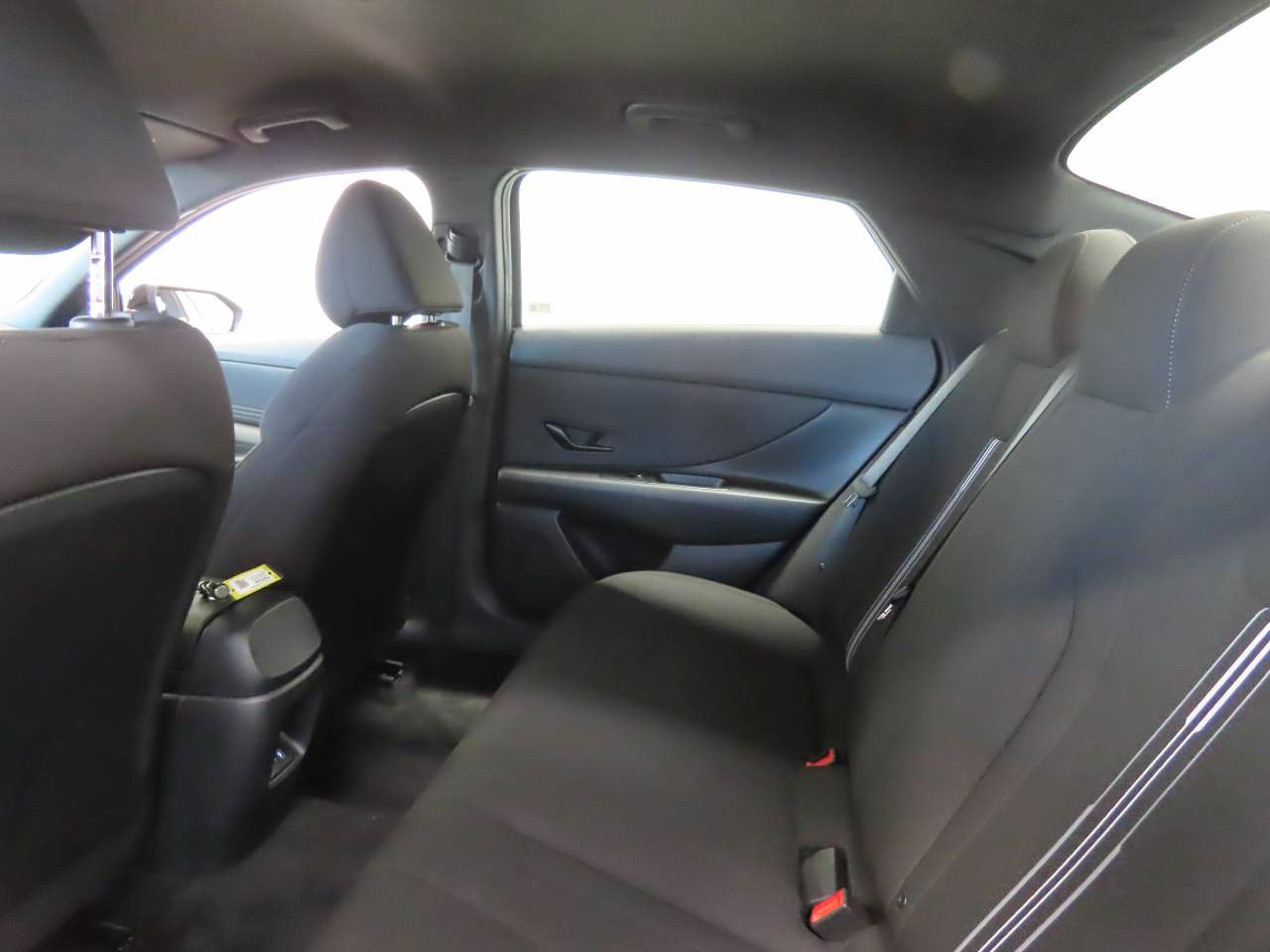 Used 2026 Hyundai Elantra Sport FWD image 16