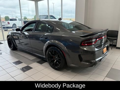 Used 2022 Dodge Charger Scat Pack RWD image 5