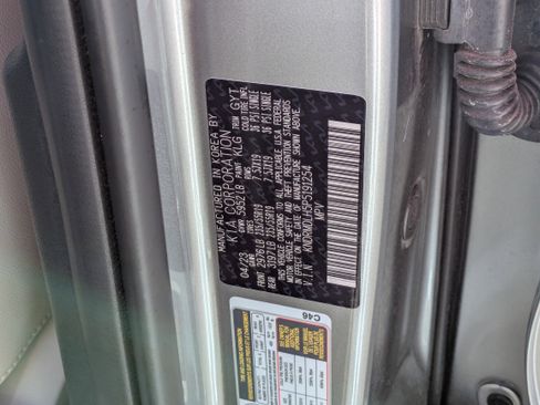 Certified 2023 Kia Sorento SX Prestige image 32