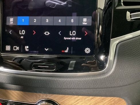 New 2025 Volvo XC90 T8 Plus w/ Protection Package Premier image 26