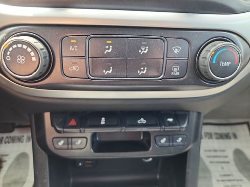 Certified 2021 Chevrolet Colorado LT w/ LT Convenience Package AWD/4WD image 15