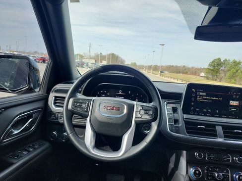 Certified 2024 GMC Yukon XL SLT w/ SLT Premium Package image 15