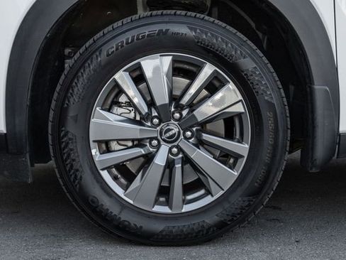 Used 2024 Nissan Pathfinder S image 14