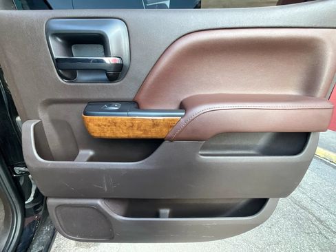 Used 2015 Chevrolet Silverado 2500 High Country w/ Duramax Plus Package AWD/4WD image 26