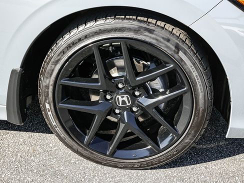 Used 2025 Honda Civic Sport image 17