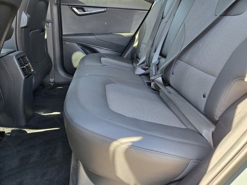 Used 2023 Kia Niro Wind FWD image 11