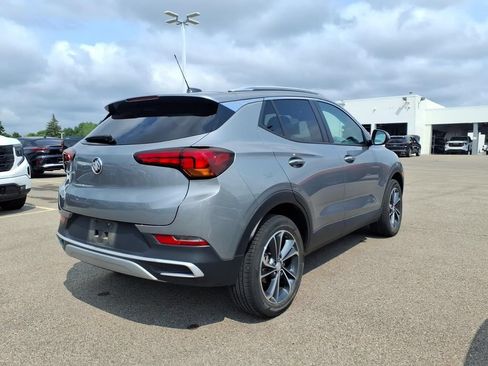 Used 2023 Buick Encore GX Select w/ Safety Package II AWD/4WD image 4