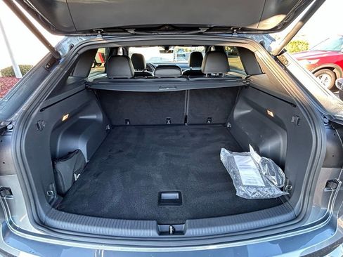 Used 2023 Volkswagen Atlas Cross Sport SEL image 53