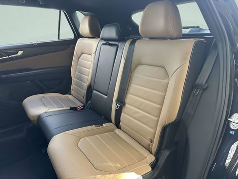New 2026 Volkswagen Atlas Cross Sport SEL AWD/4WD image 23