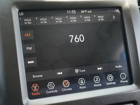 Used 2019 Jeep Cherokee Trailhawk w/ Comfort/Convenience Group AWD/4WD image 33