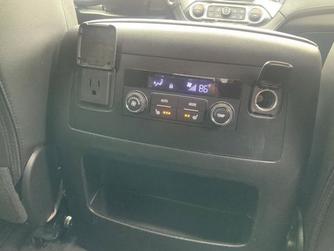 Used 2020 Chevrolet Tahoe LT w/ Luxury Package image 32