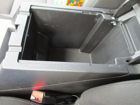 Used 2023 Chevrolet Blazer LT image 29