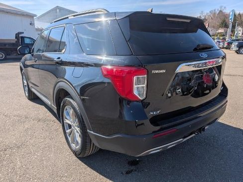 Used 2023 Ford Explorer XLT w/ Equipment Group 202A image 4