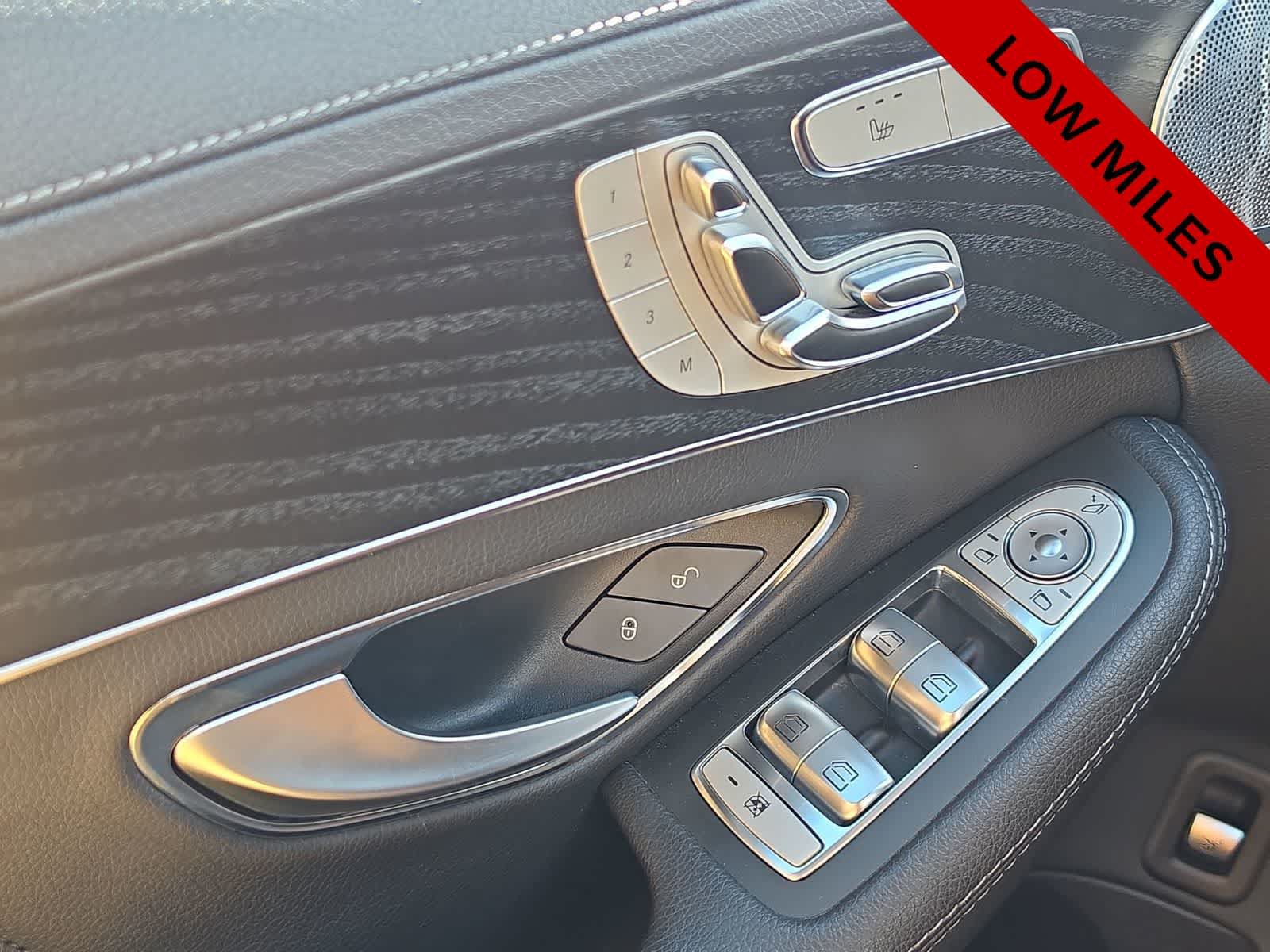 Used 2015 Mercedes-Benz C 300 4MATIC Sedan image 30