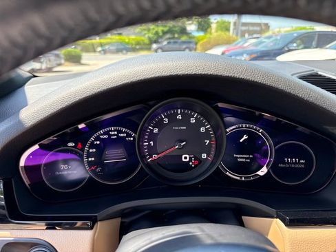 Used 2019 Porsche Cayenne AWD/4WD image 19