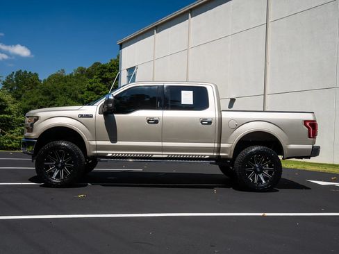 Used 2017 Ford F150 Lariat AWD/4WD image 5