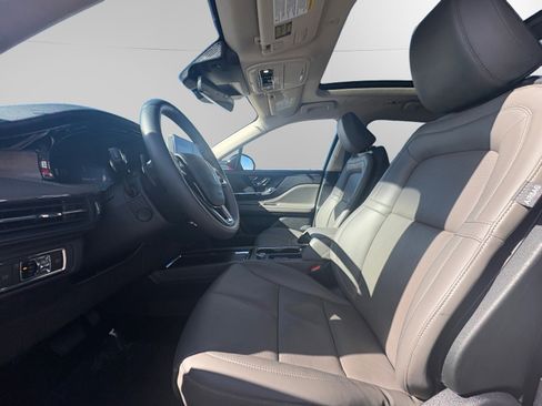 Certified 2024 Lincoln Corsair Reserve w/ Equipment Group 201A image 9