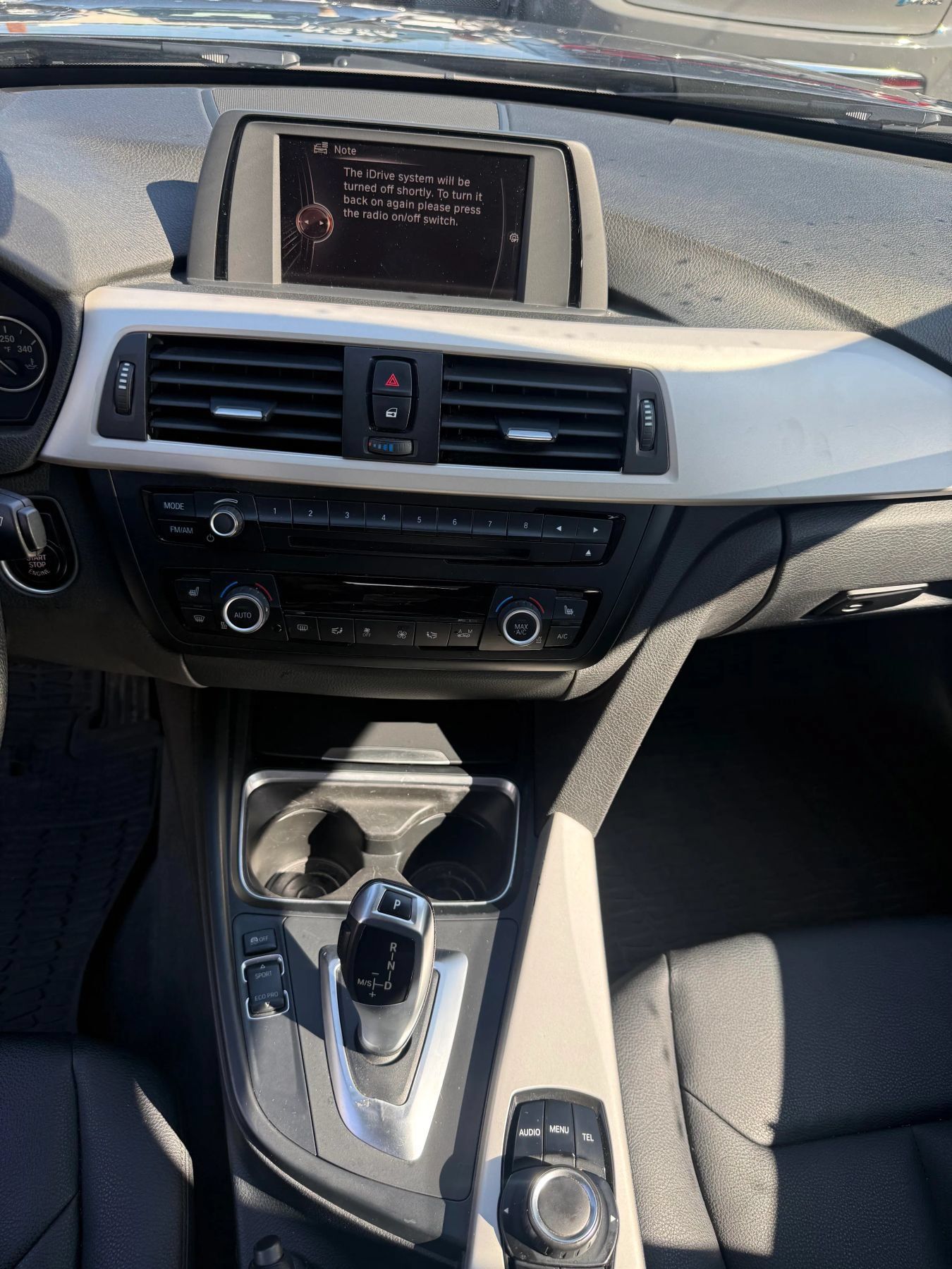 Used 2015 BMW 320i xDrive Sedan AWD/4WD image 9