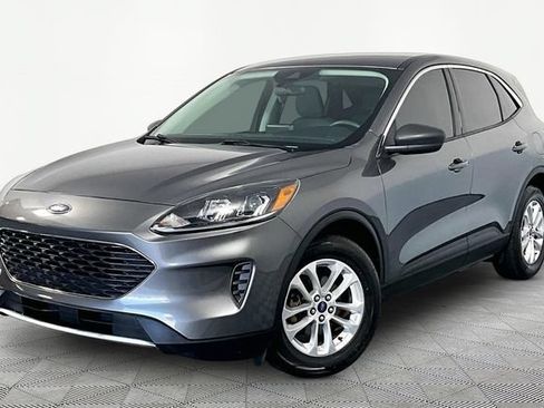 Used 2022 Ford Escape SE FWD image 3